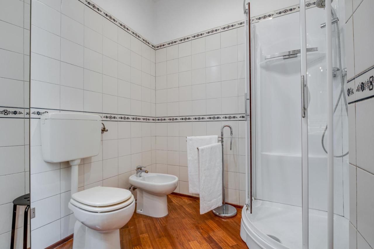 בולוניה A Due Passi Dalla Pinacoteca Apartment מראה חיצוני תמונה